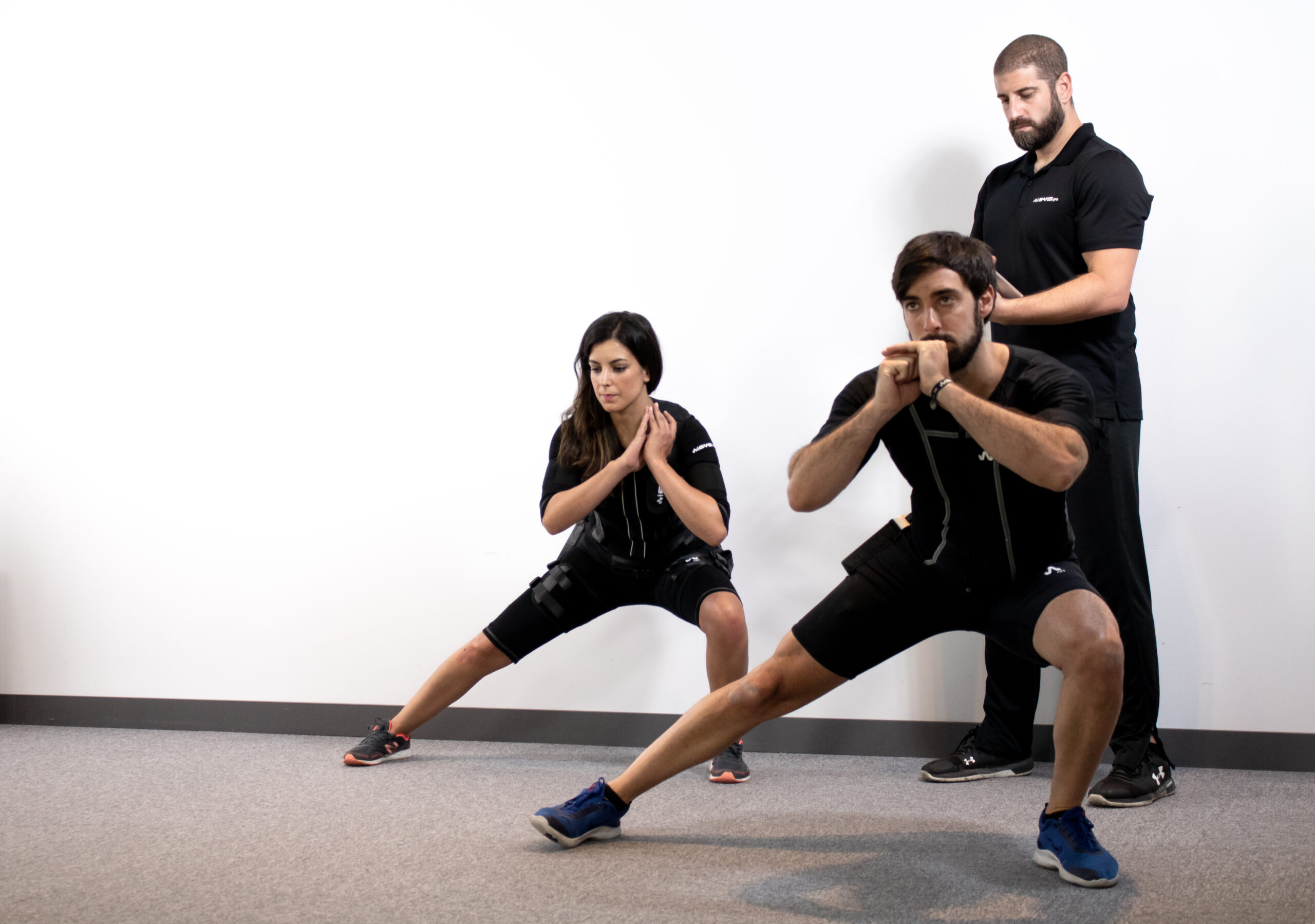 تمرین EMS در باشگاه لوکس و مدرن